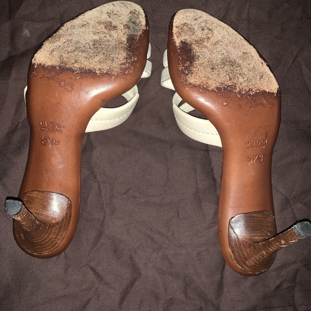 Vintage Gucci heels - Picture 3 of 4